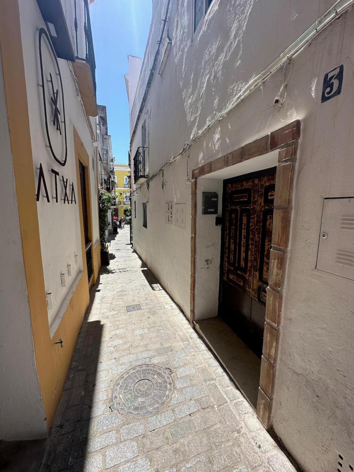 Apartment In Old Town With Roof Terrace And Fibre, Tarifa Exterior foto